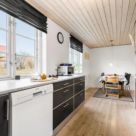 5 Bedroom Gorgeous In