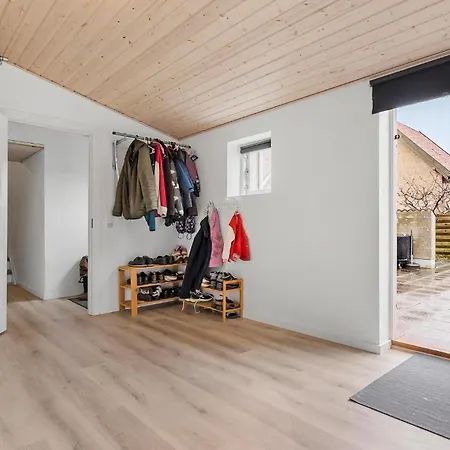 5 Bedroom Gorgeous In 4*